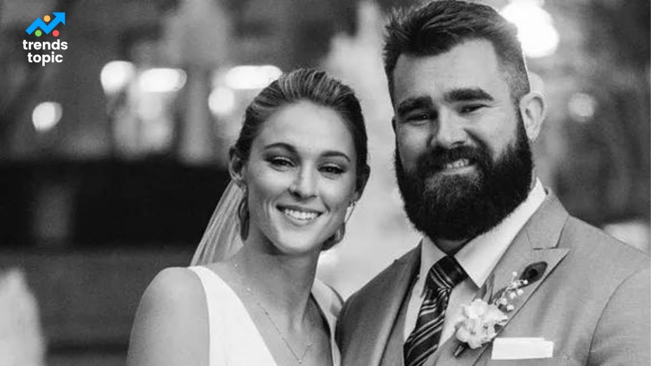 Jason Kelce’s wife is brought to tears as her husband assumes the role of the Eagles’ new owner, gratefully acknowledging, “I’ve never witnessed Jason this elated. I owe it all to her unwavering support and love.”