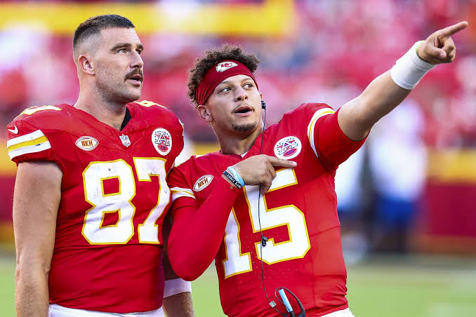 Breaking news: Shocking DNA test reveals Travis Kelce is Patrick Mahomes' biological brother.