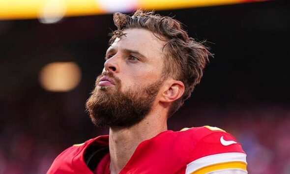 BREAKING NEWS: Chiefs' Harrison Butker announces his retirement from football due to excessive hatred from fans.